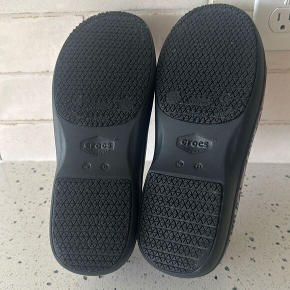 CROCS Dual Comfort NERIA PRO ll Black Paisley Floral Clogs Slip On Shoes Size 11 - Picture 8 of 12